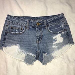 American eagle distressed jean shorts